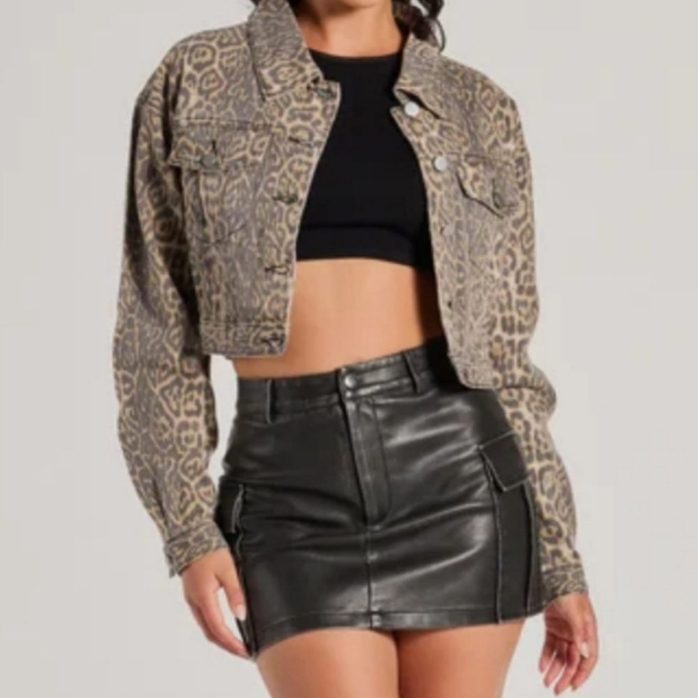 Leopard Print Cropped Jacket - Picture 11 of 11